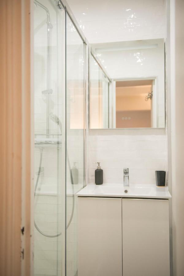 Apartament Alerte Bien Rare ! Studio Avec Terrasse Paryż Zewnętrze zdjęcie